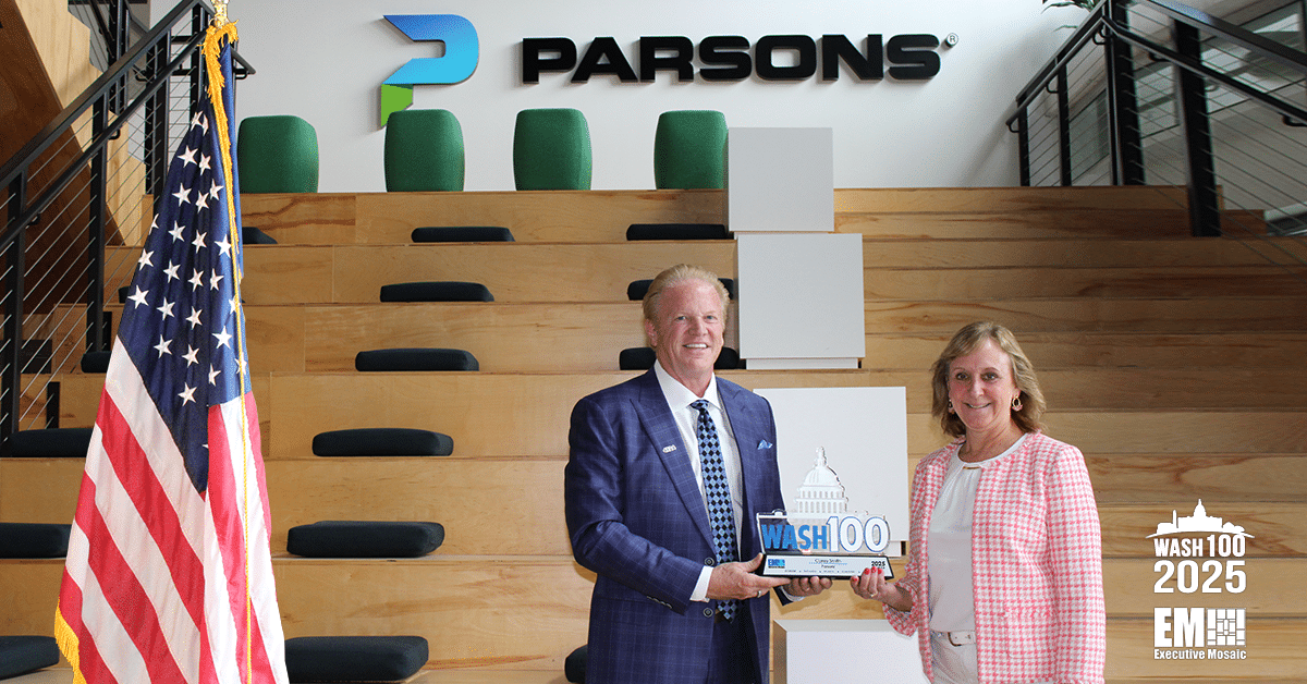 parsons-ceo-carey-smith-receives-2025-wash100-award-from-executive-mosaic’s-jim-garrettson