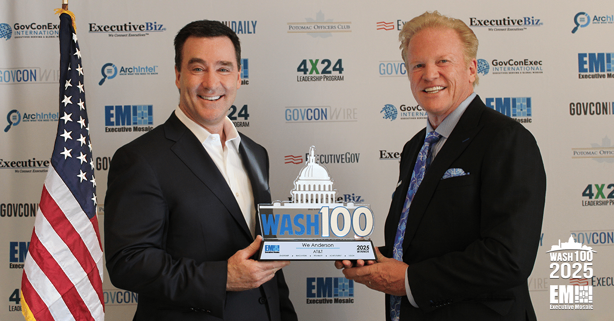 at&t’s-wes-anderson-accepts-2025-wash100-award-from-executive-mosaic