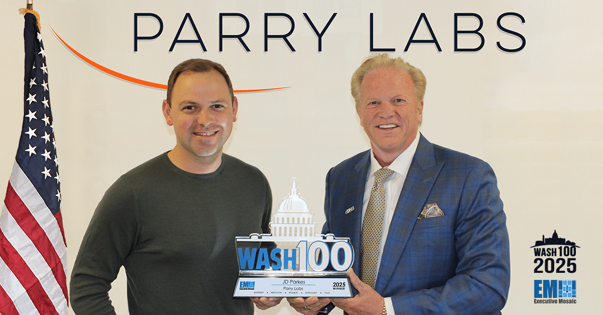 parry-labs-ceo-jd-parkes-accepts-2025-wash100-award-from-executive-mosaic